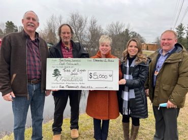 <strong>Joe Murray Memorial Tourney gives 5k to Tree of Lights</strong>