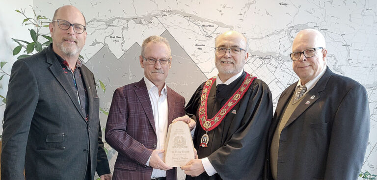 MR---2024-Warden's-Community-Service-Awards-business-fw